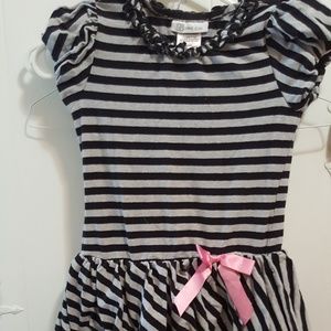 Adorable dress for your little girl!